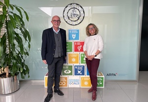 Meeting of Raúl Compés and Clara Arpa to discuss innovation and sustainability