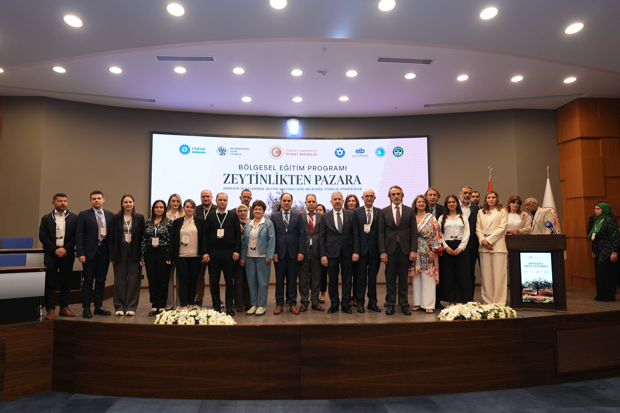 El CIHEAM Zaragoza coorganiza un curso regional sobre las estrategias de futuro para el sector olivarero en Eurasia